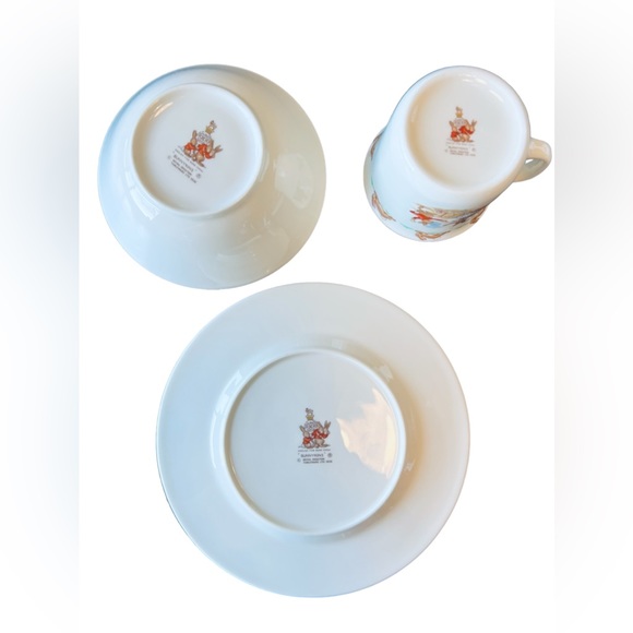 Vintage 1936 Royal Doulton “Bunnykins” English Fine Bone China Tableware Set - Picture 6 of 8